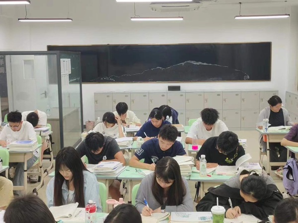 【公办录取率TOP1】普华单招26届单招培训班正在火热报名中......