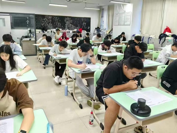 护理专业单招难度大不大，四川省单招开设护理专业的公办院校名单