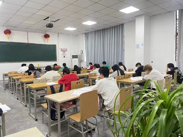 微信图片_2025-11-21_152647_456.jpg